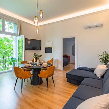 Modern Apartment French Balkony Βουδαπέστη Εξωτερικό φωτογραφία