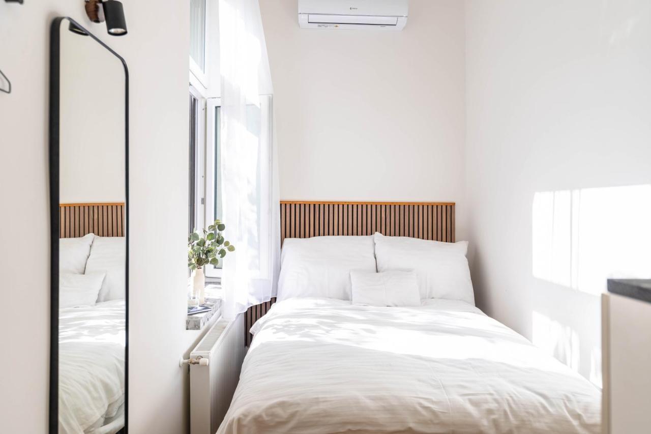 Modern Apartment French Balkony Βουδαπέστη Εξωτερικό φωτογραφία