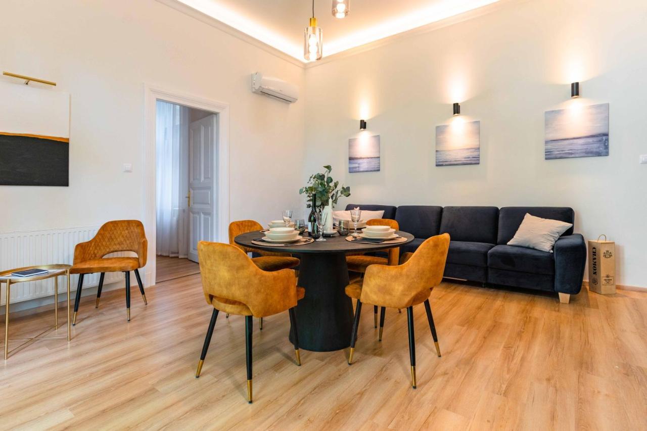Modern Apartment French Balkony Βουδαπέστη Εξωτερικό φωτογραφία