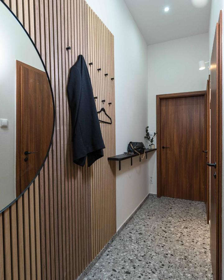 Modern Apartment French Balkony Βουδαπέστη Εξωτερικό φωτογραφία