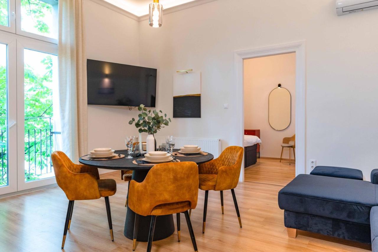 Modern Apartment French Balkony Βουδαπέστη Εξωτερικό φωτογραφία
