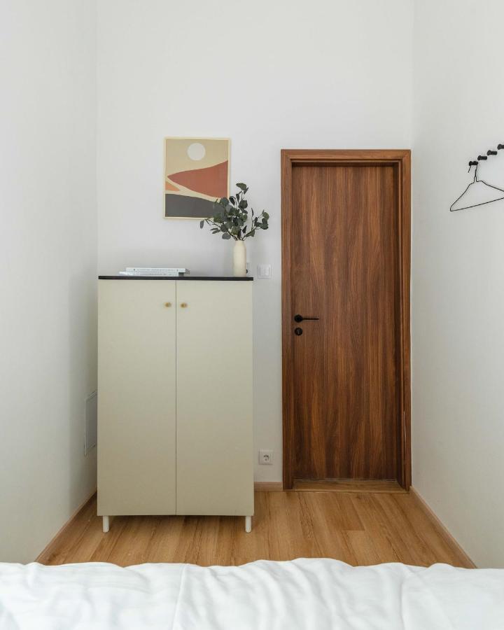 Modern Apartment French Balkony Βουδαπέστη Εξωτερικό φωτογραφία