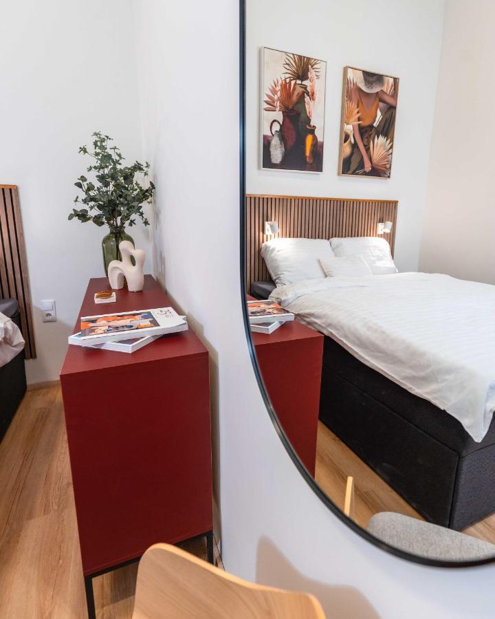 Modern Apartment French Balkony Βουδαπέστη Εξωτερικό φωτογραφία