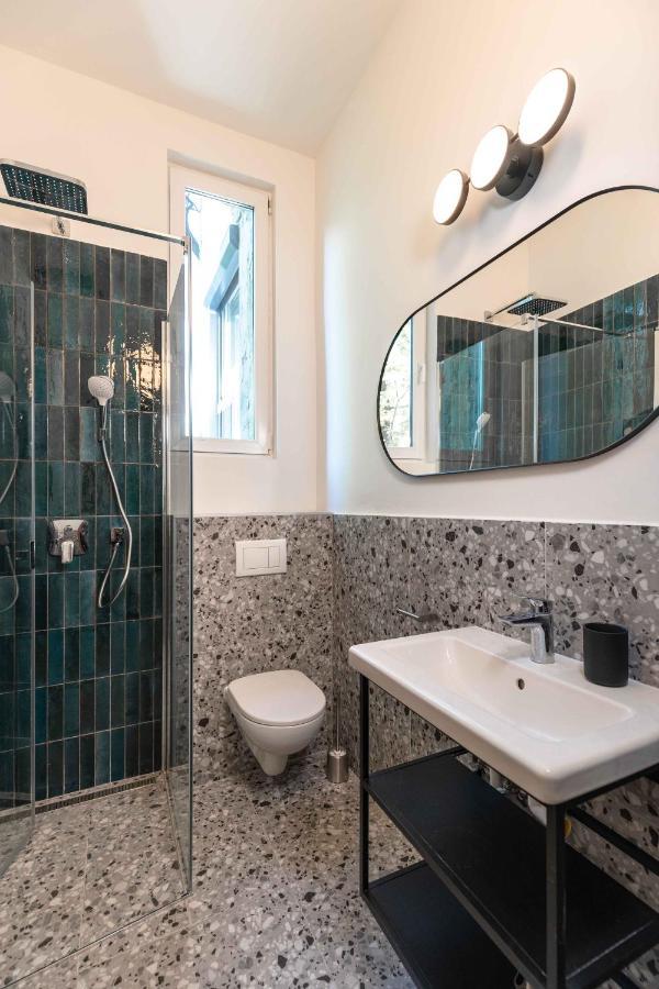 Modern Apartment French Balkony Βουδαπέστη Εξωτερικό φωτογραφία